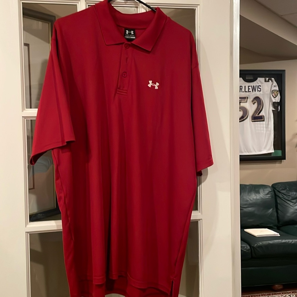 Men’s Under Armour red short sleeve polo, size XXL